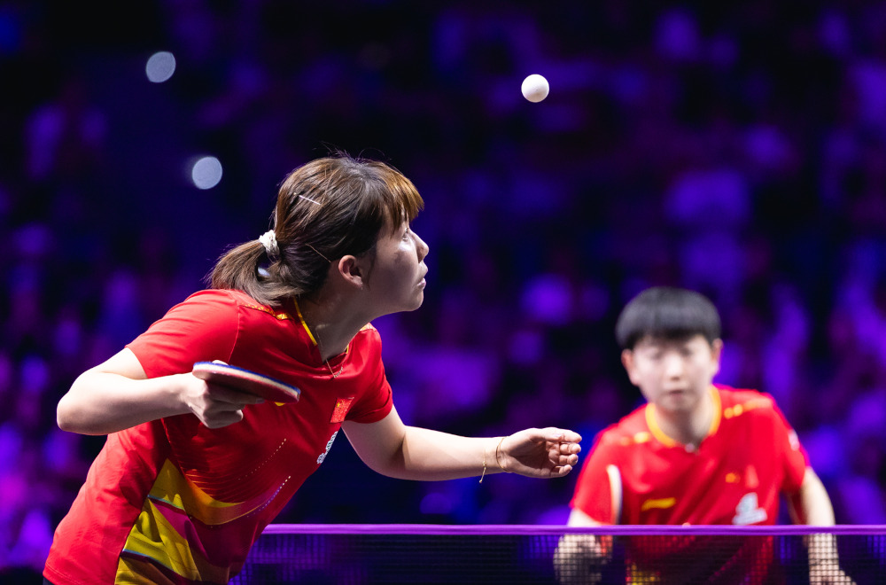 Analisis taktik Chen Xingtong yang menaklukkan Sun Yingsha di Yokohama dan apa artinya untuk China Smash 2025 di Beijing.